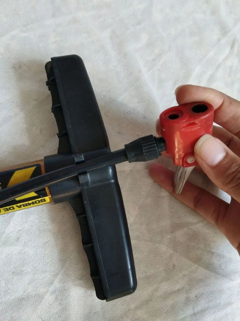 bomba de ar vertical preta e dourada - Foto 3