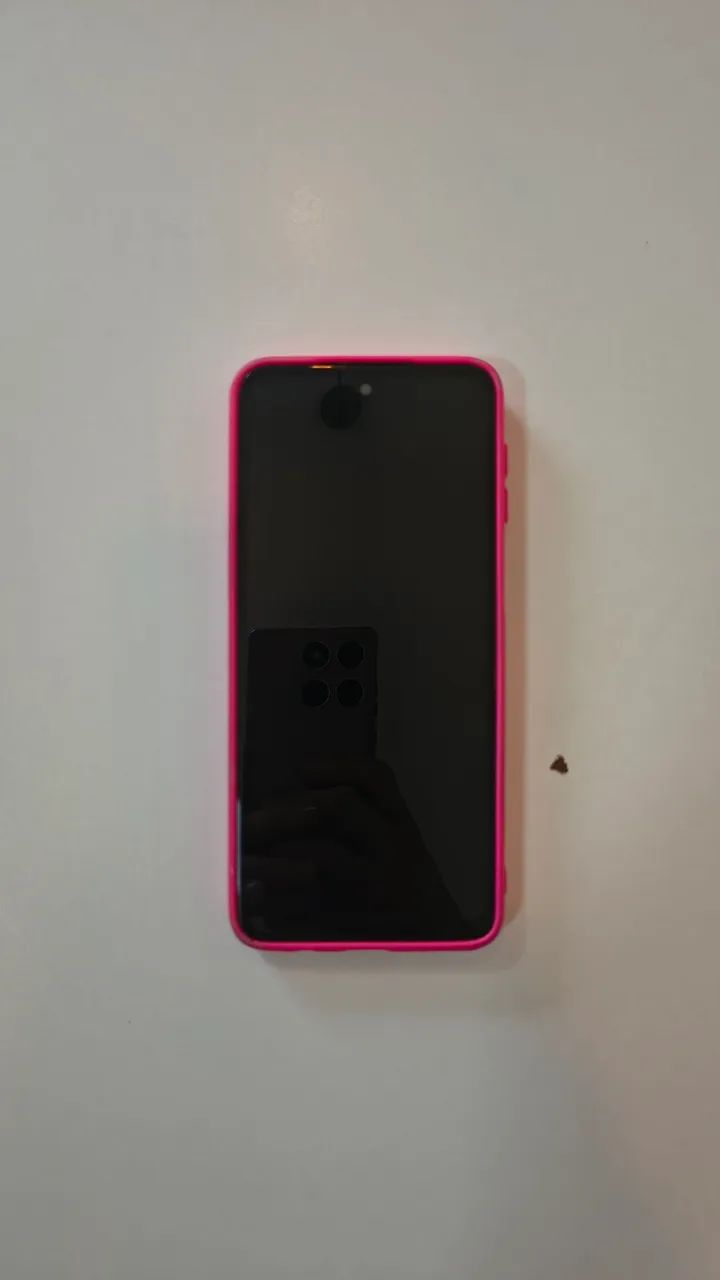 Moto G54 - Azul (Capinha rosa)