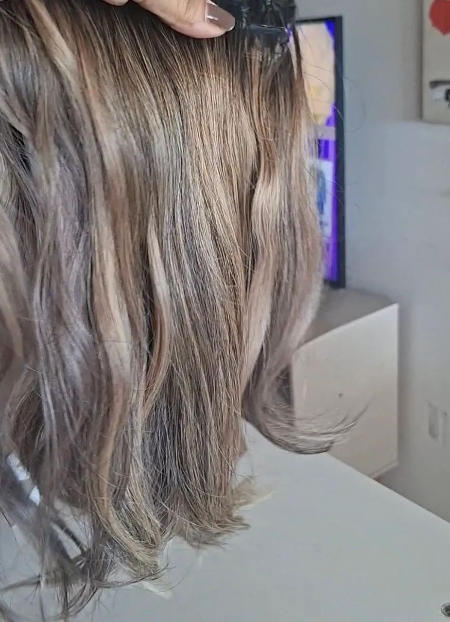 Lindíssimo mega hair loiro mesclado - Foto 3