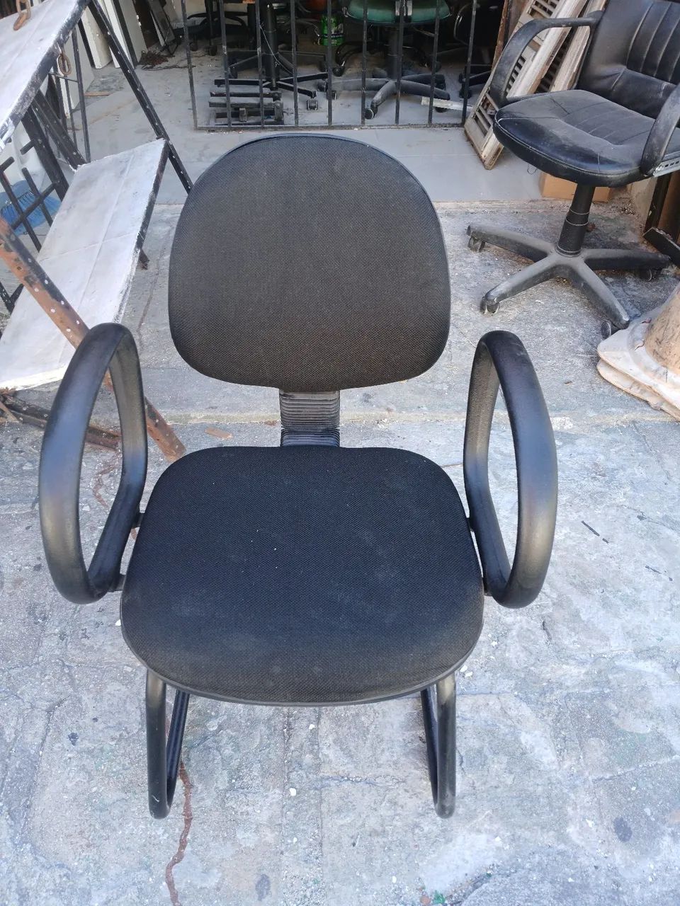 Cadeira escritorio fixa - Foto 2