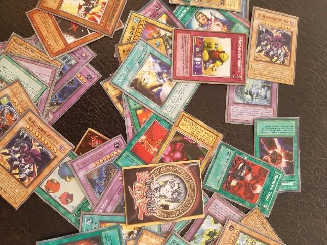 Lote de cartas Yu Gi Uh 
