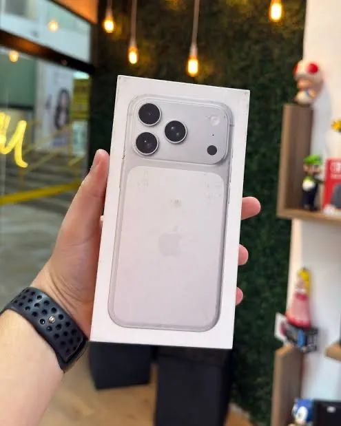 IPHONE 17 PRO MAX 256GB LACRADO 