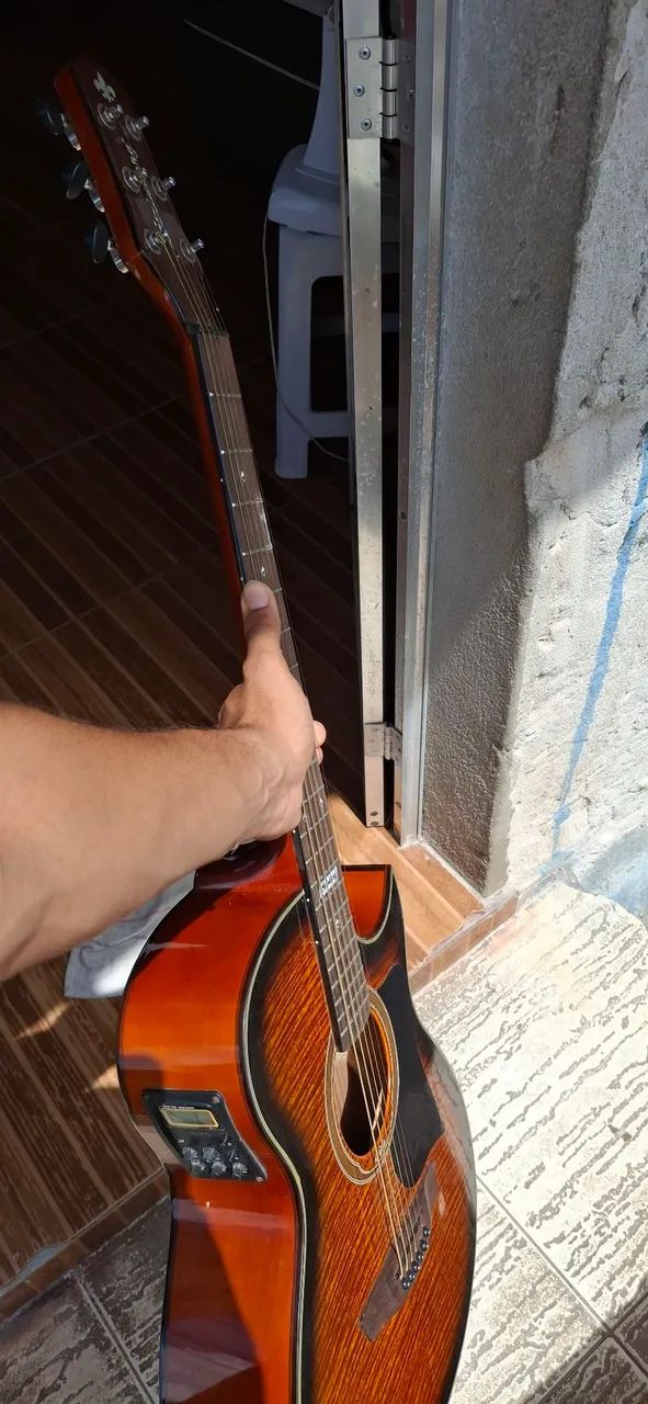 Violão strinberg