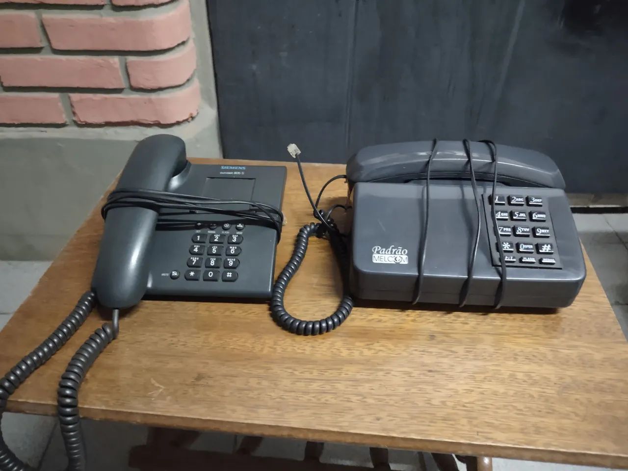 Kit com 2 telefones antigos  - Foto 2