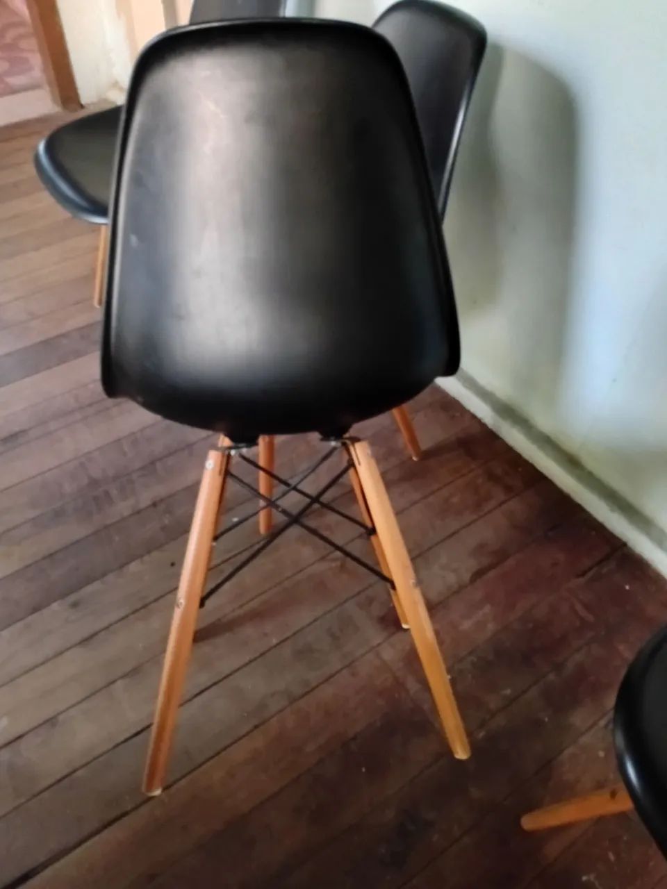 Cadeiras Eames 4 unidades  - Foto 3