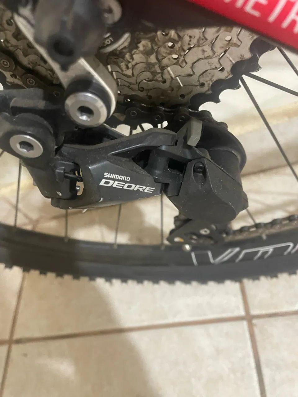 Bicicleta Colli aro 29 Shimano Deore e freios a disco - Foto 4