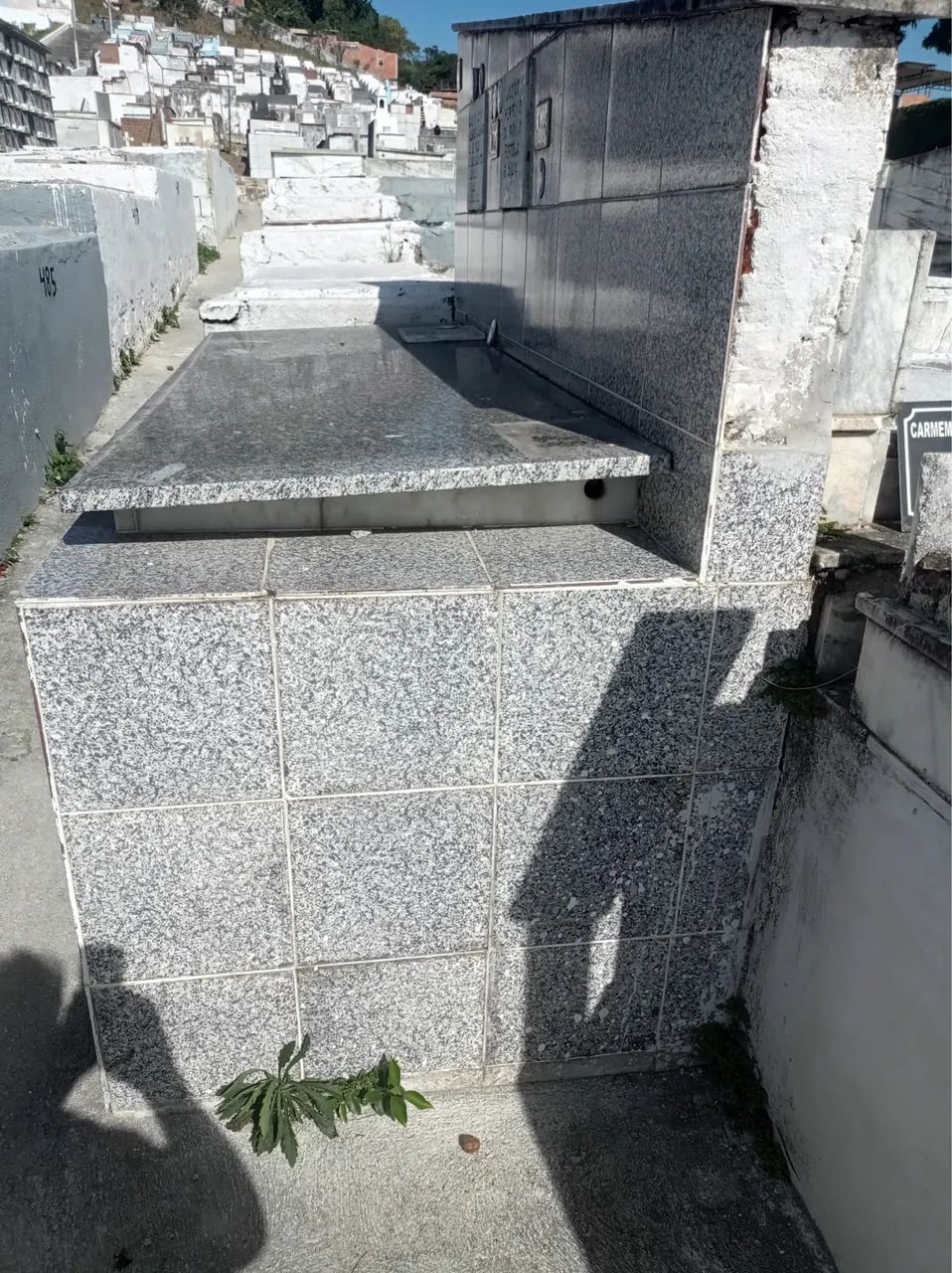 Jazigo no cemitério murundu 
