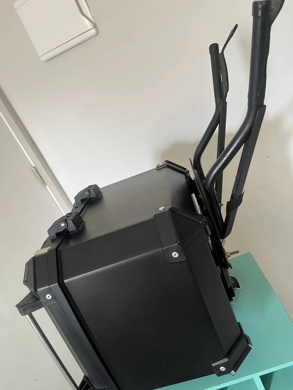 Baú Para Moto Gp Tech  Preto 45 Litros - Foto 3