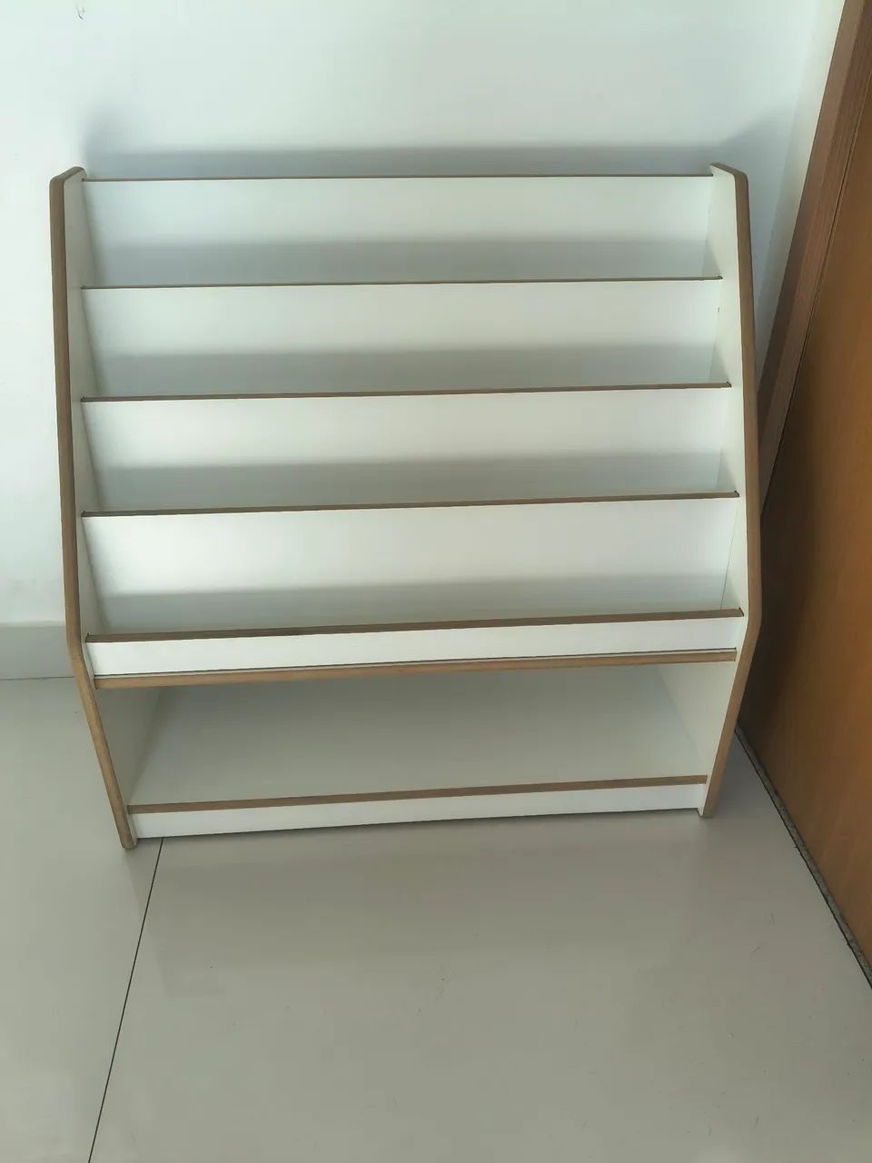 Estante de livros infantil em MDF - Foto 3