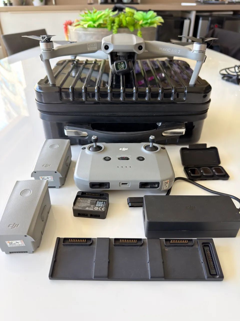DJI Mavic Air 2 Fly More + Case Rígido  - Foto 3