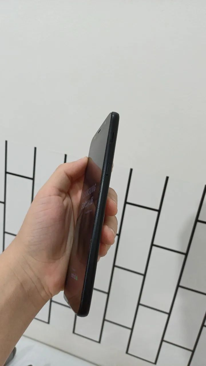 Samsung Galaxy J8 64GB Preto - Bem Conservado, Funcionando Perfeitamente - Foto 3