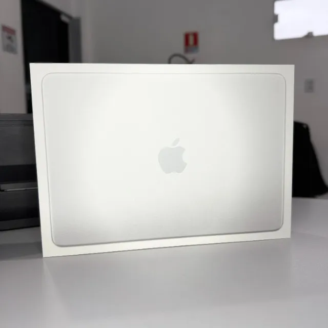 MacBook Air Retina 13 2020 i3 8GB SSD 256GB Space Gray - Notebooks