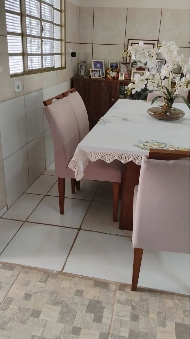Mesa com 6 cadeiras semi novo - Foto 3