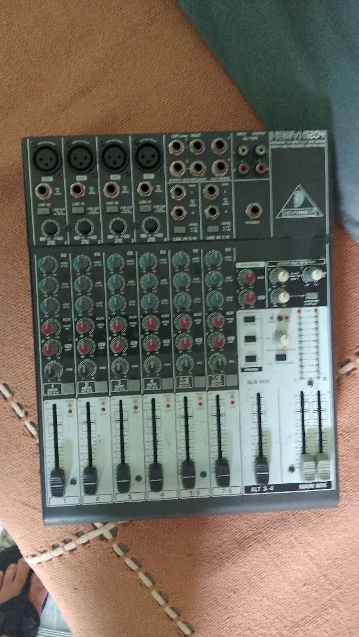 Mesa Behringer
