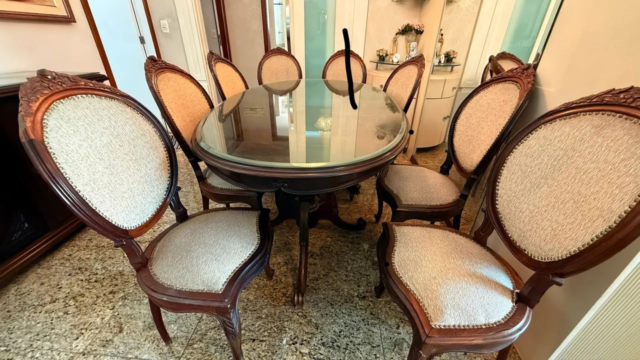 MESA JACARANDÁ COM 8 CADEIRAS