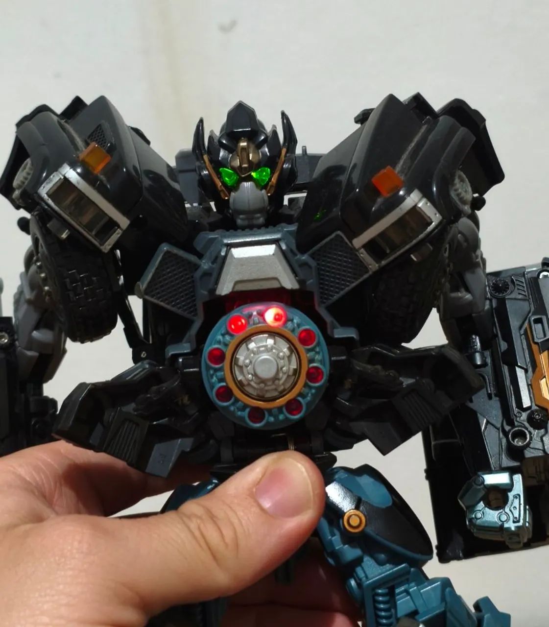 Transformers DOTM Leader Class Ironhide 2011 - Mechtech - Completo c/ Eletrônicos - Foto 5