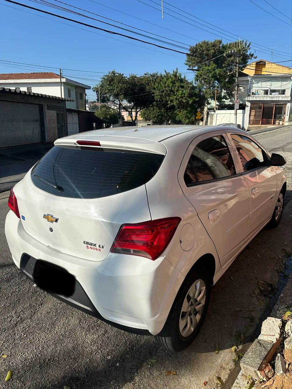 Chevrolet Onix Hatch LT 1.0 8V Flex Mec. 4P 2017 - Foto 5