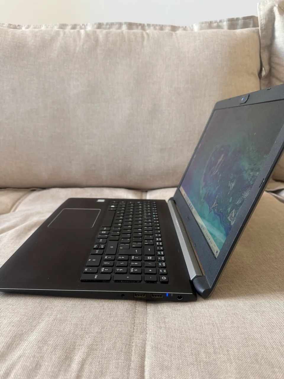 Notebook Acer Aspire A515-51 (8GB RAM / 1TB HD) - Ótimo Estado