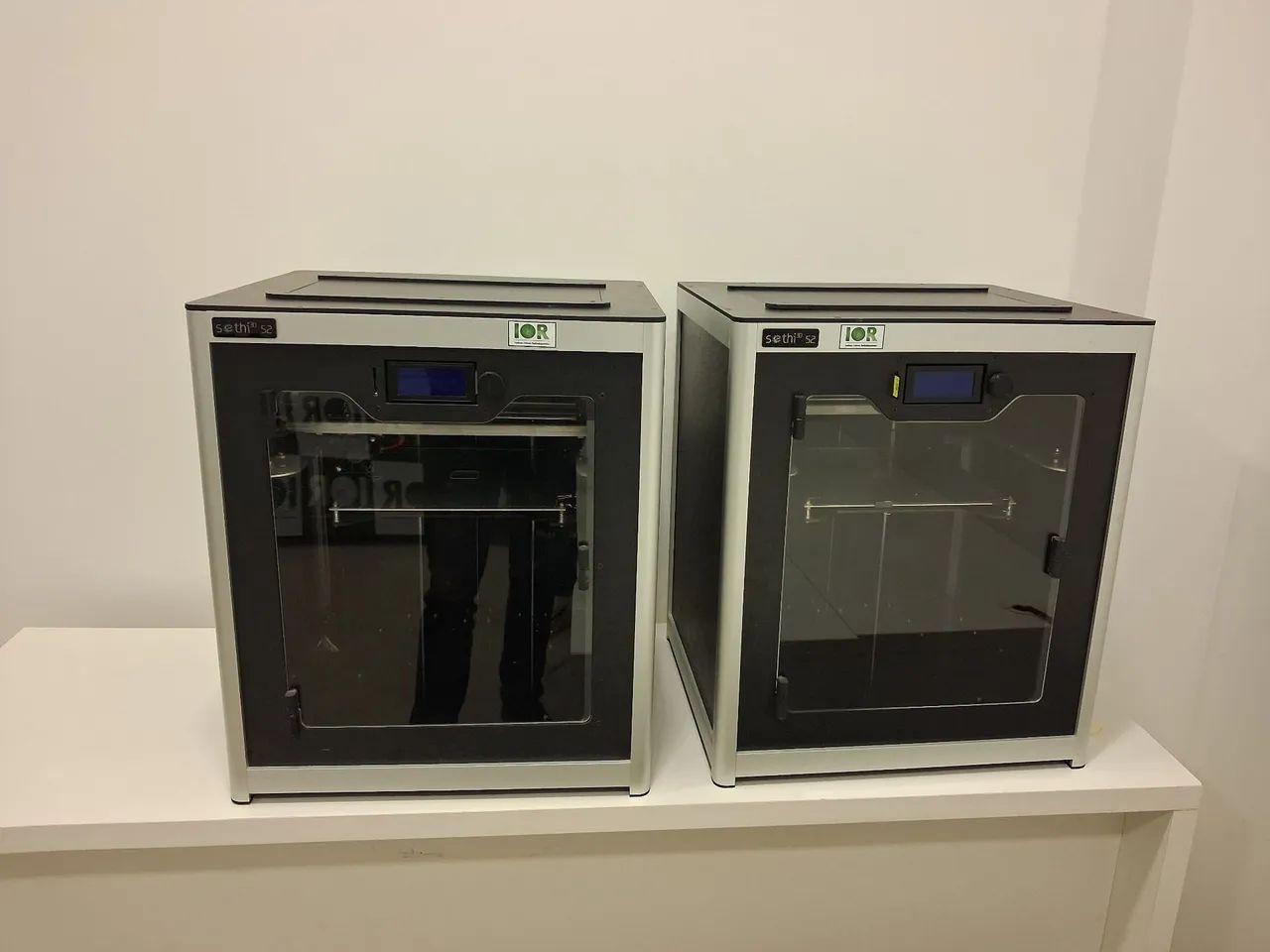 Vende-se duas impressoras Sethi 3d S2 