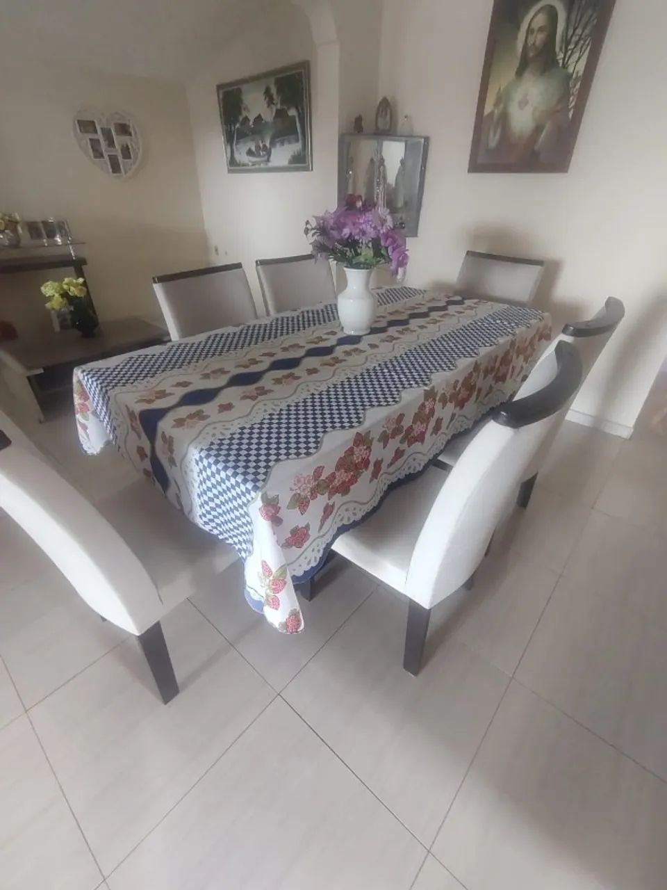 Conjunto sala de jantar 6 cadeiras  PERFEITO ESTADO  (aceito propostas)