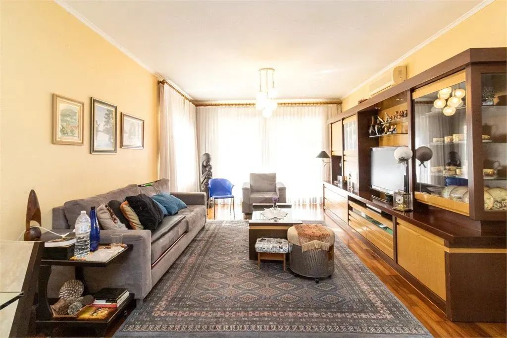 Casa térrea à venda no Alto da Lapa  Ampla, versátil e perfeita para famílias grandes ou p - Foto 3