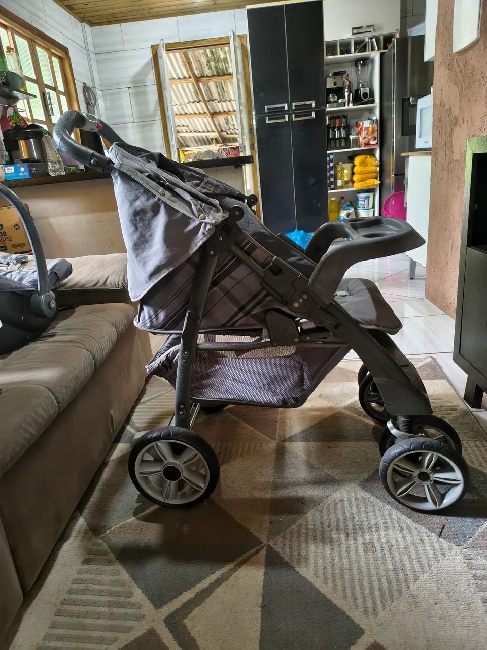 Carrinho de bebê + bebe conforto burigotto - Foto 4