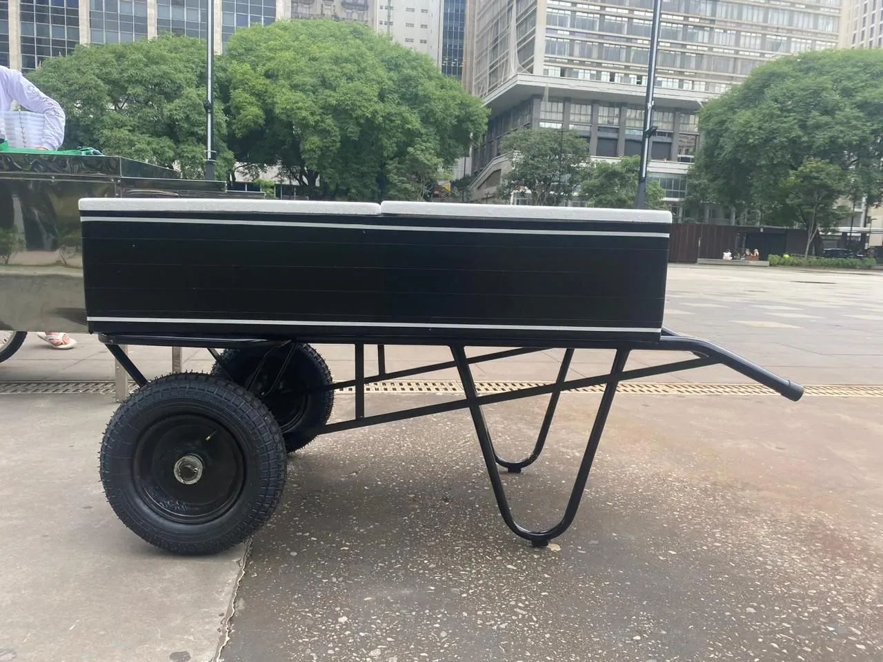 Vendo ou ALUGO 2 BARCAs (carrinho + isopor) de BEBIDAS..... - Foto 4