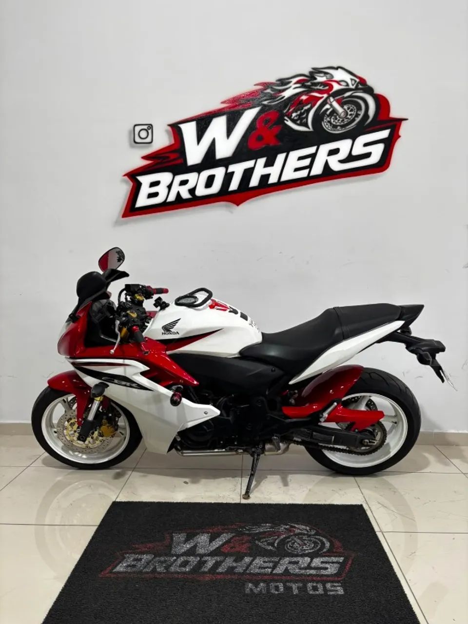 CBR 600F 2012 (baixa km)  - Foto 3