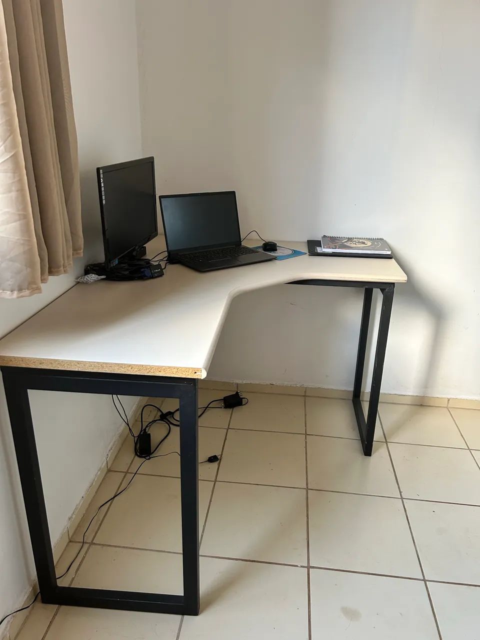 Mesa em L