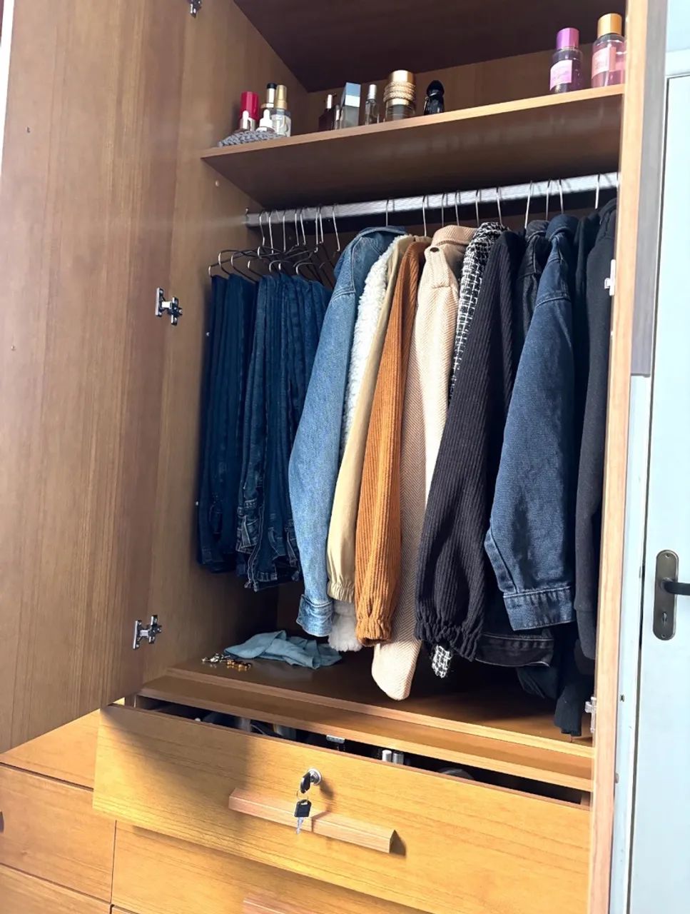 Guarda roupa 4 portas  - Foto 5
