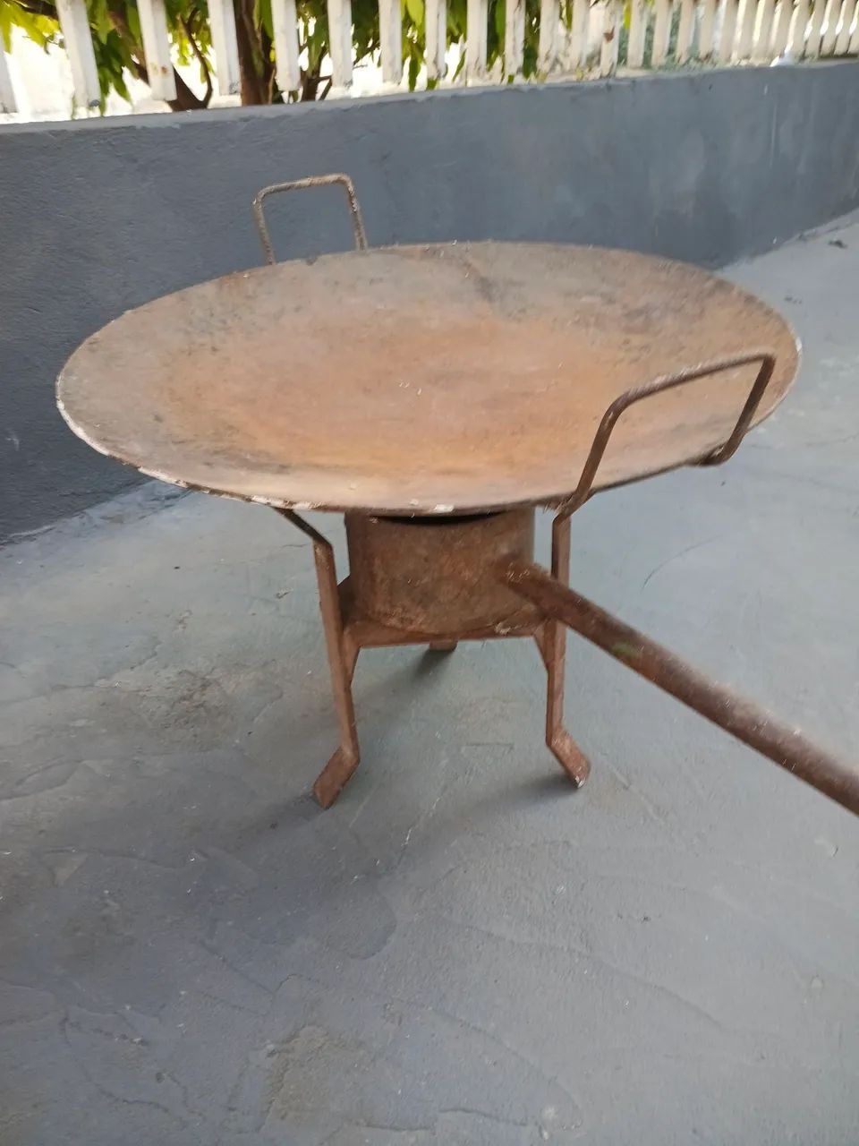 Vende se um disco  de arado