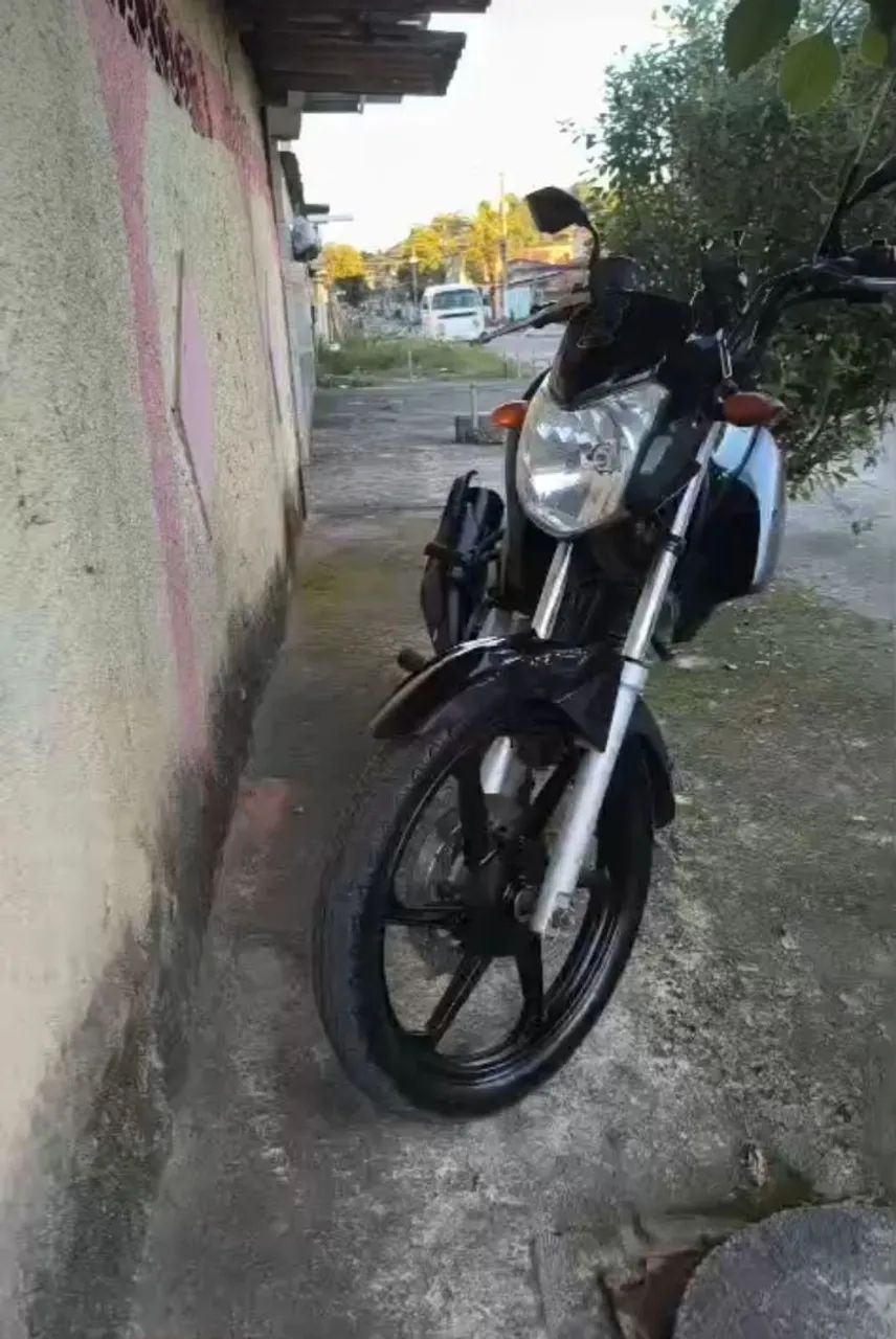Factor 125cc preta 