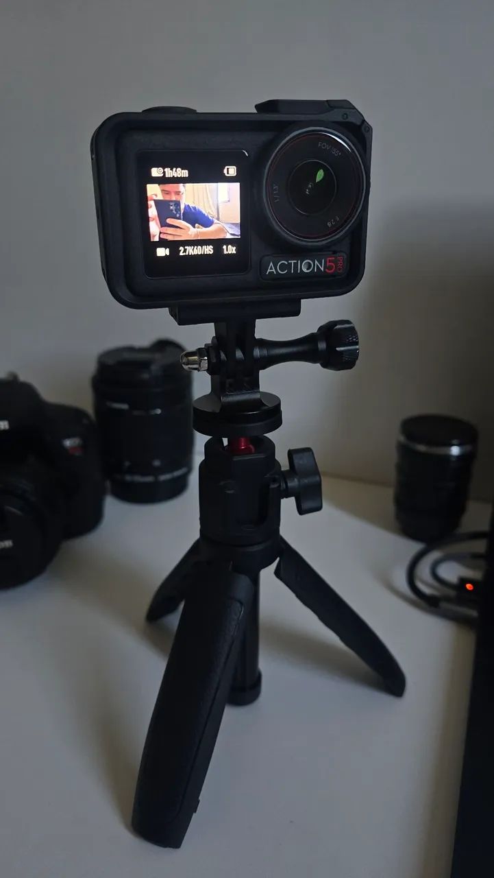 Câmera de Ação DJI Osmo Action 5 Pro Standard Combo + Tripé + Case - Foto 2
