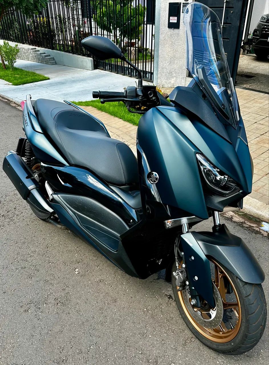Moto XMax 250 Verde