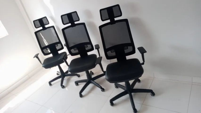 Cadeiras de estudo - Foto 2