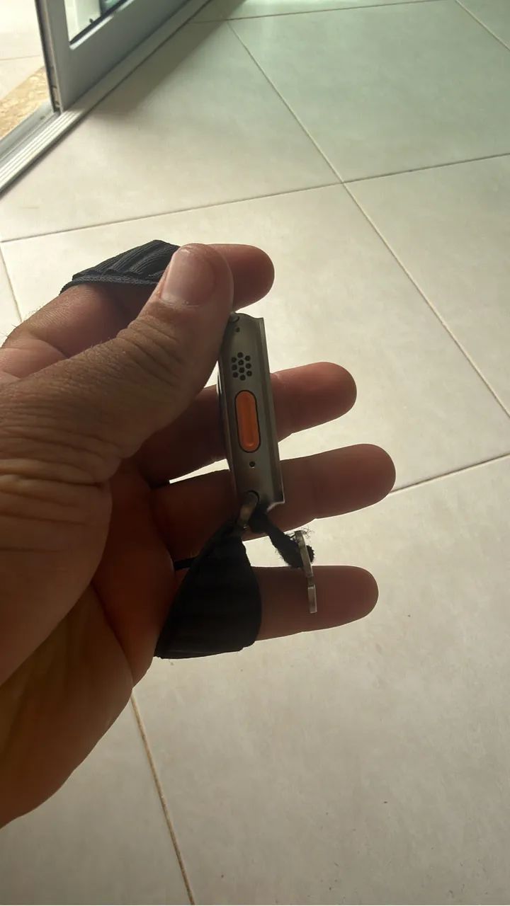 Apple ultra 2 titanium 