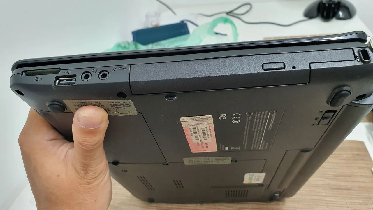 Notebook Qbex Excelente Estado - Foto 6