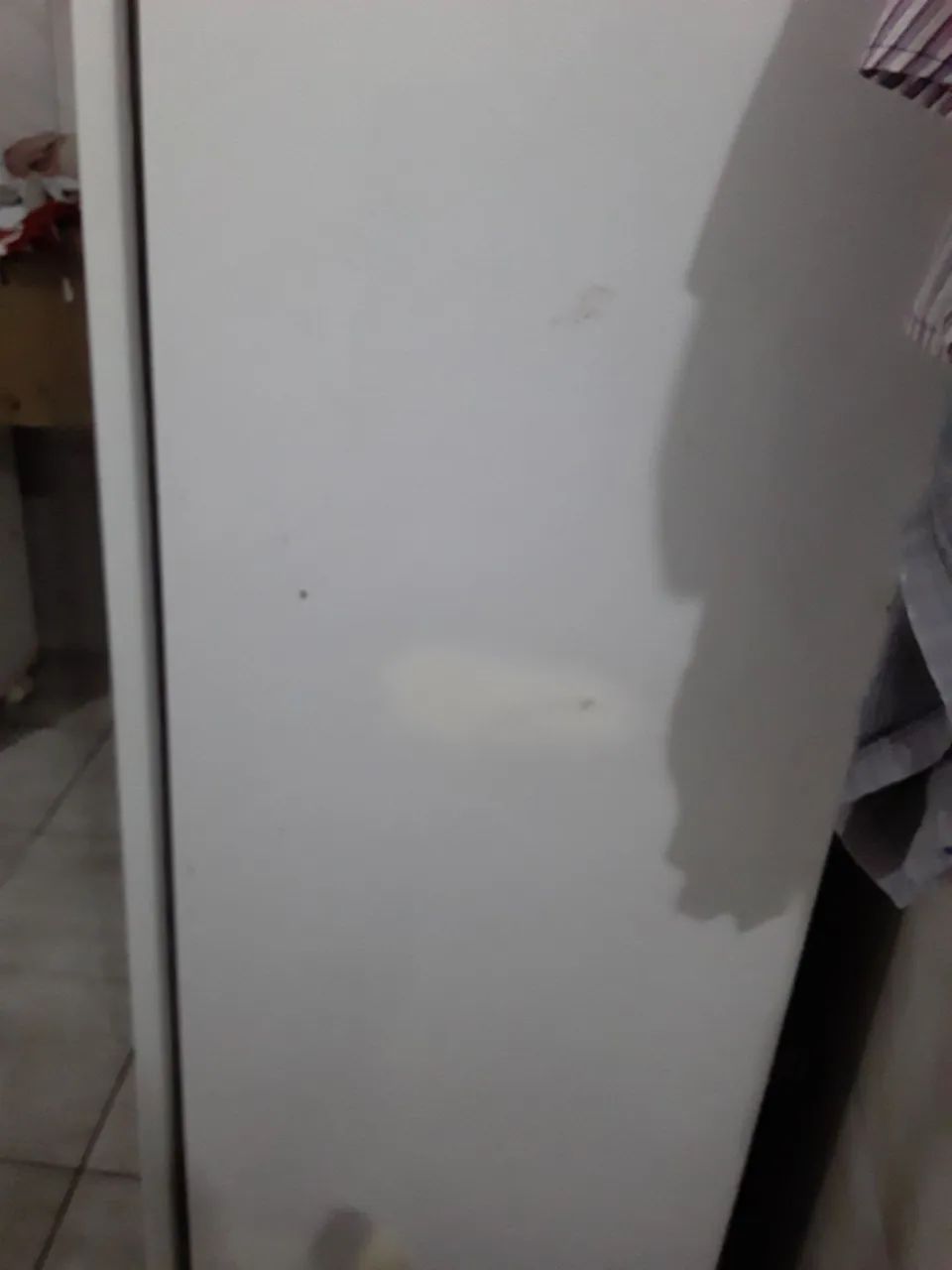Vendo geladeira pequena  - Foto 2