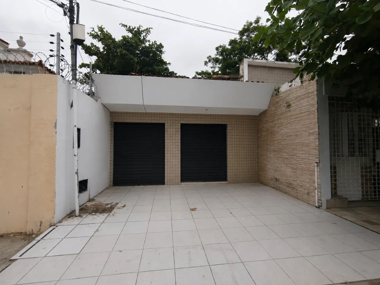 CASA COMERCIAL PARA LOCAÇÃO  CENTRO