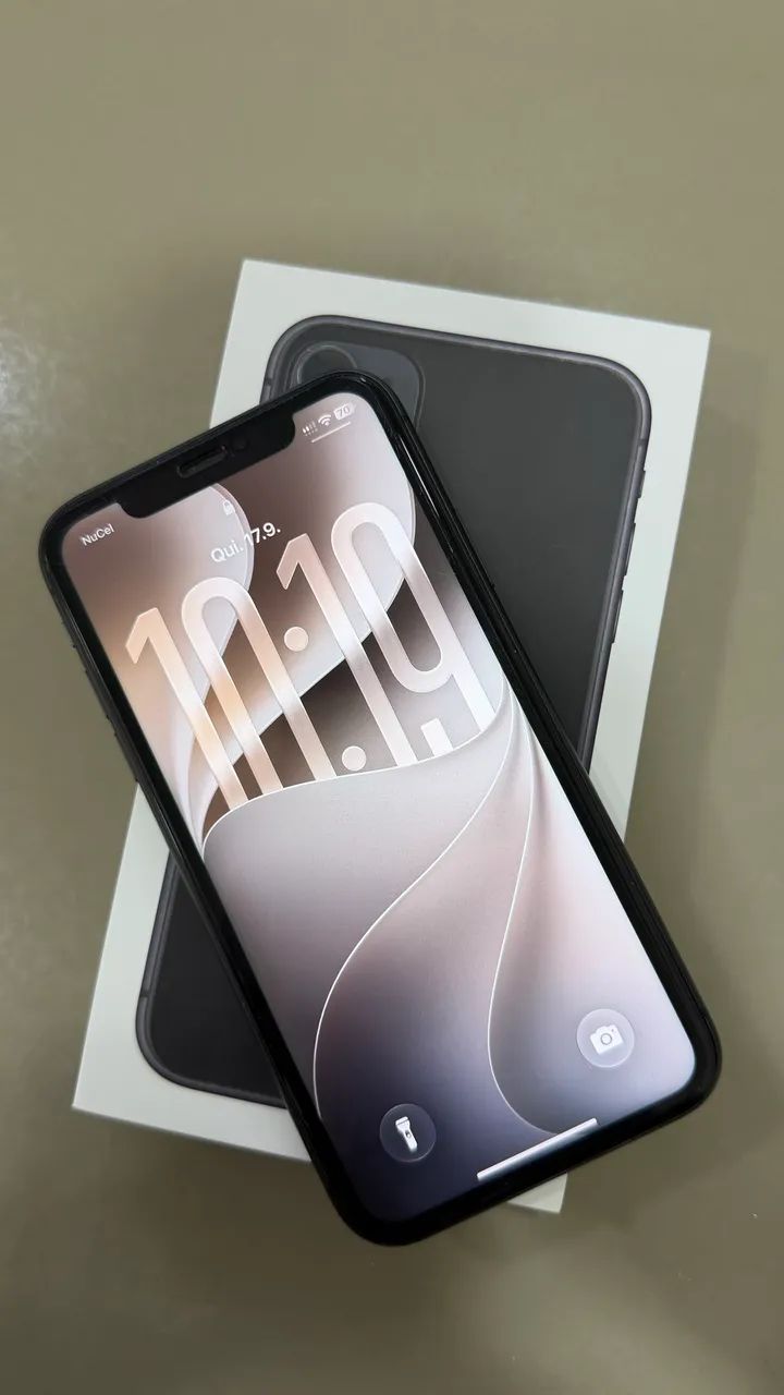 Vendo Iphone 11 128gb PRETO! Muito novo!!