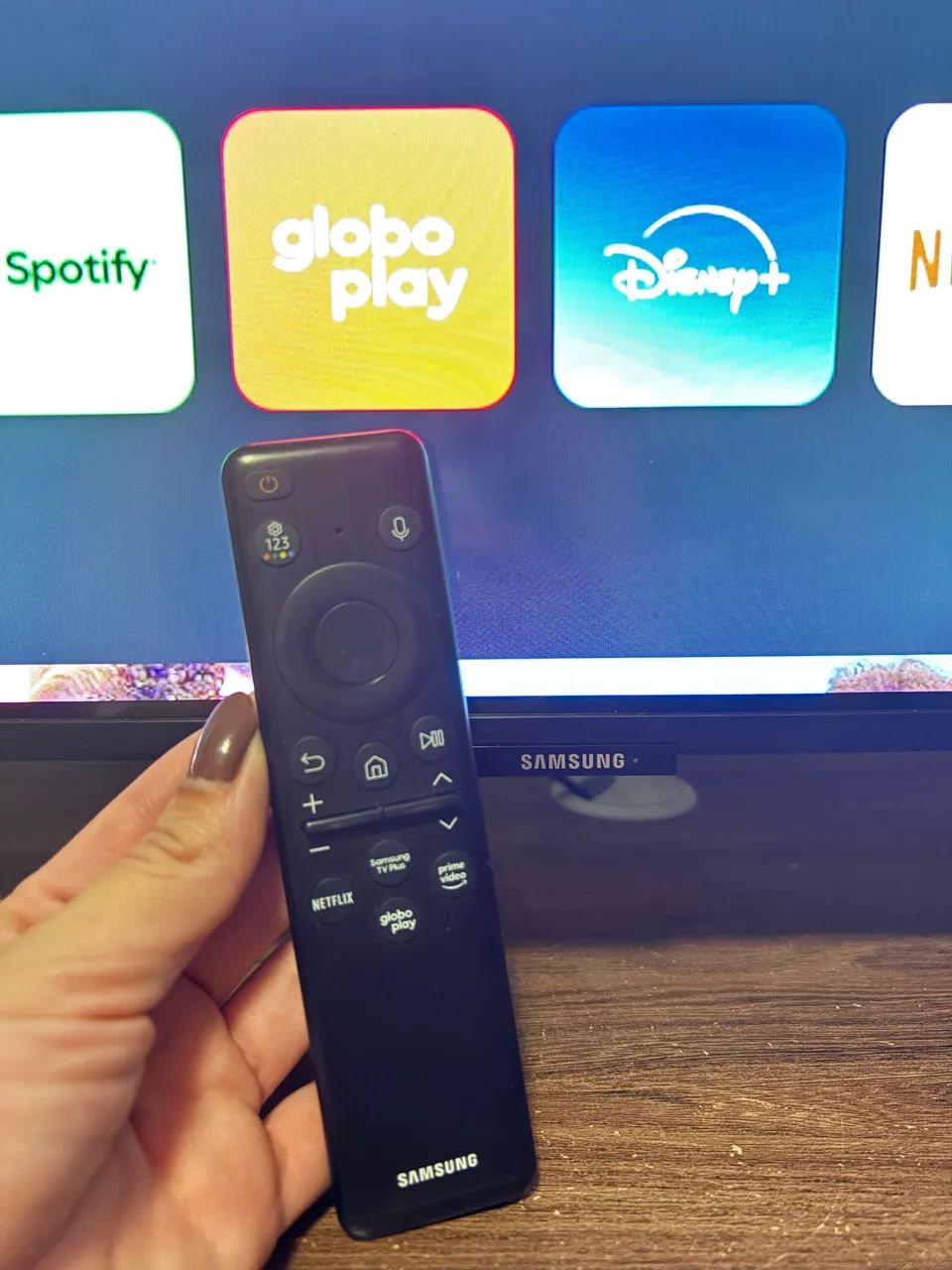 TV Samsung 43 pol 4K UHD Crystal  - Foto 2