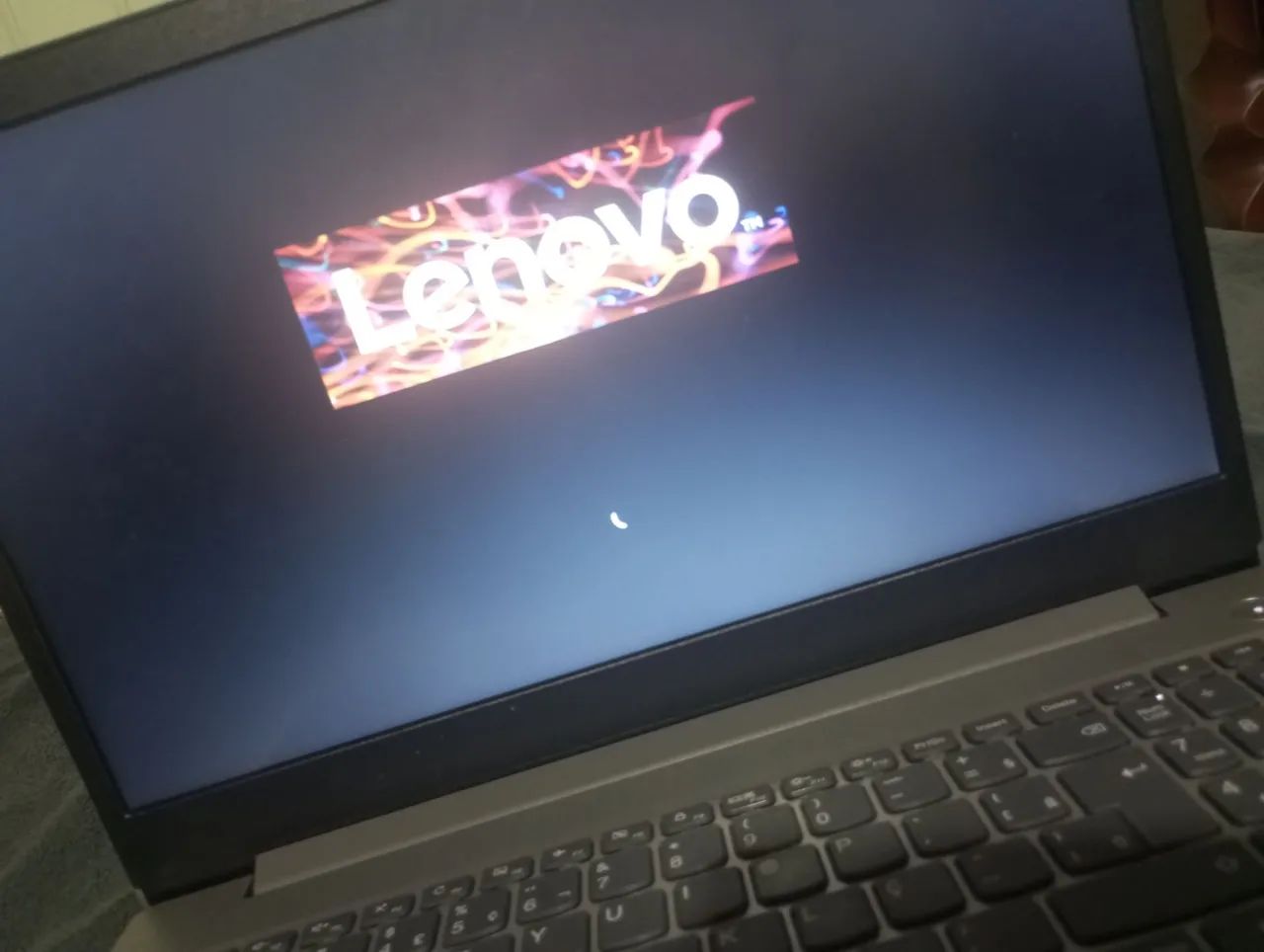 VENDO NOTEBOOK IDEAPAD 3 - Foto 2