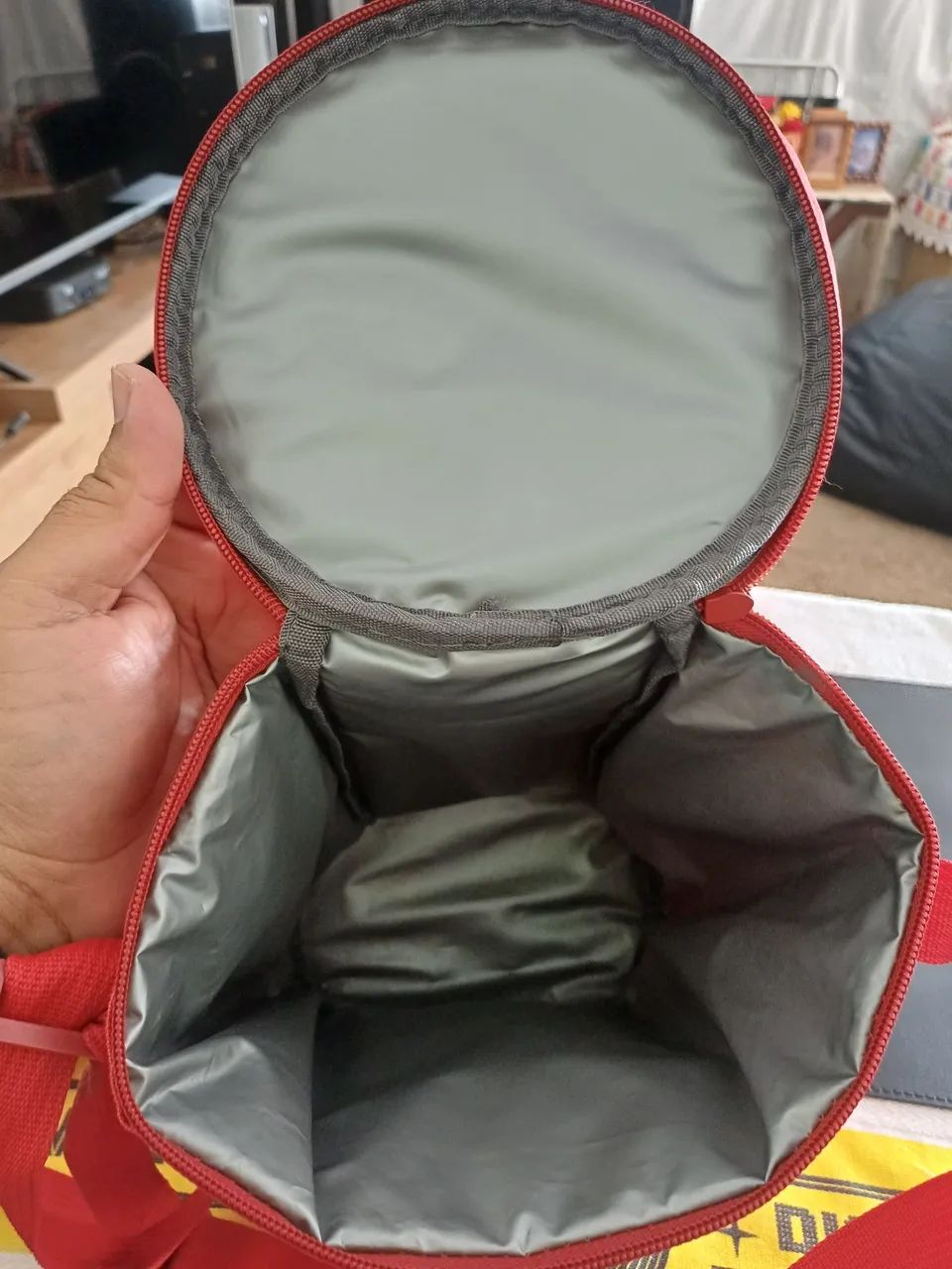Bolsa térmica portátil com som Bluetooth da Chilli Beans - Foto 4