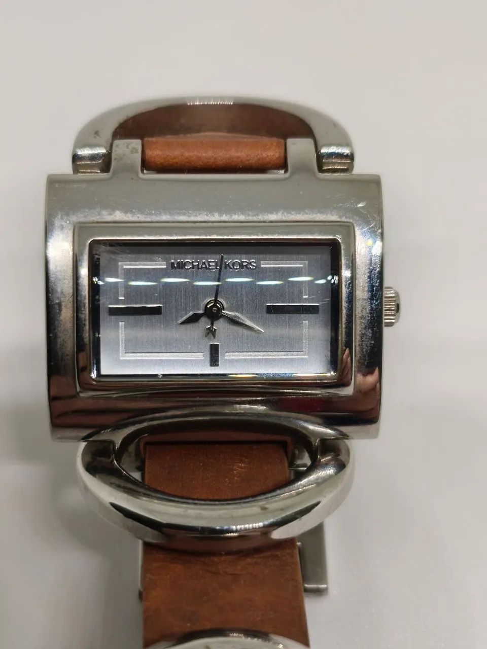 MICHAEL KORS RETANGULAR COURO MARROM ORIGINAL - 18CM - MK-2099 - Foto 3
