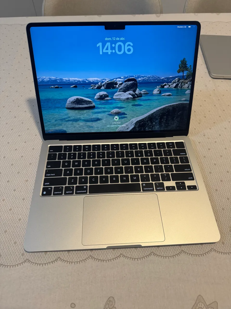 MacBook Air M2 13 256GB 8G 2022 - apenas 12 ciclos - Notebooks