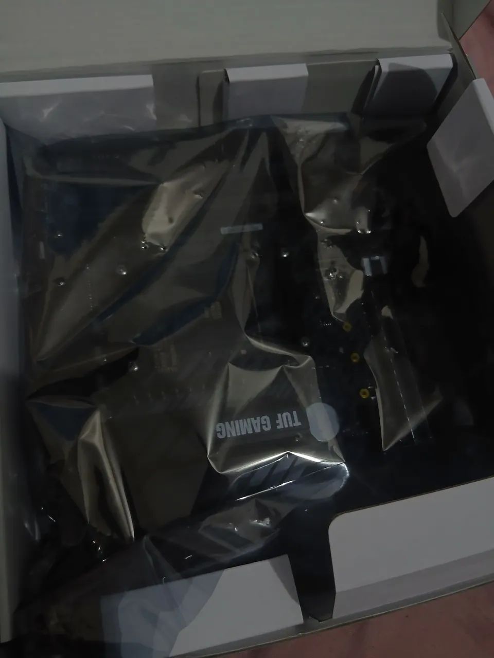 Placa mãe B550-PLUS TUF GAMING - Foto 3