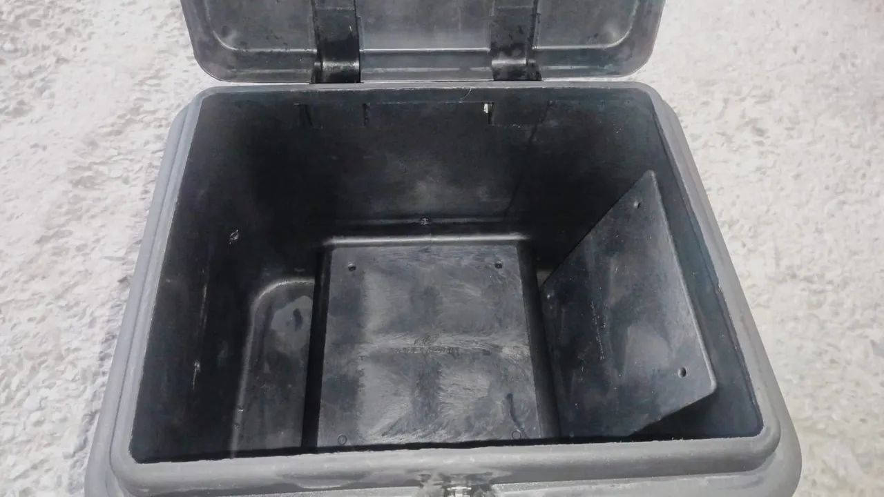 Vendo Baú 80 Litros Novo. - Foto 4