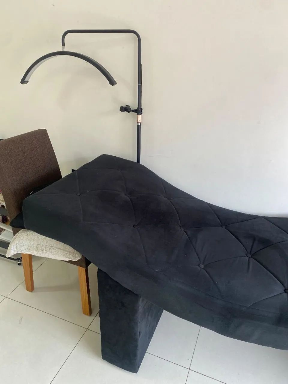 Vende-se maca de estética preta  - Foto 3