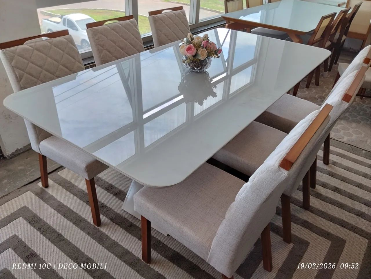 Mesa nova de madeira maciça pronta entrega 
