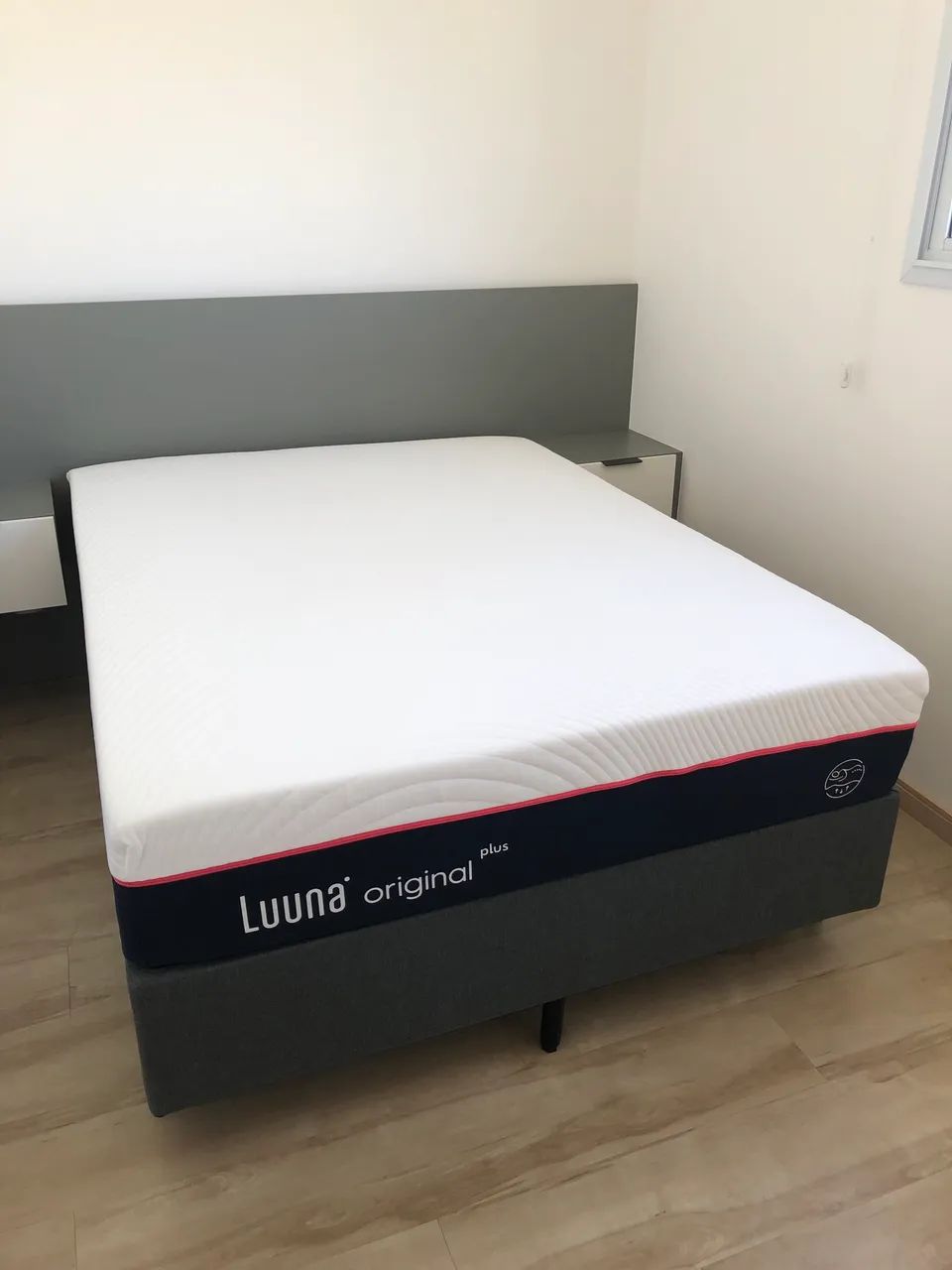 Colchão + Cama Box